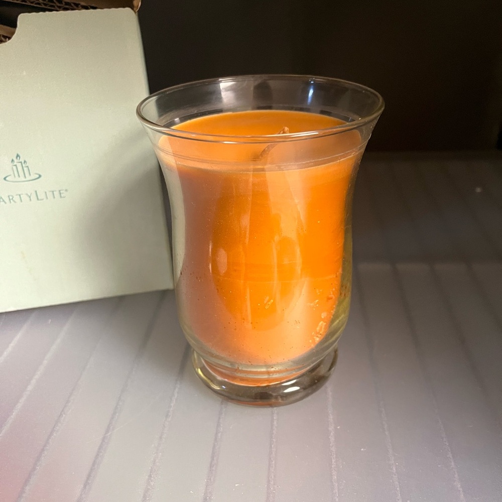PartyLite Clementine & Clove Slim Hurricane Best Burn Jar